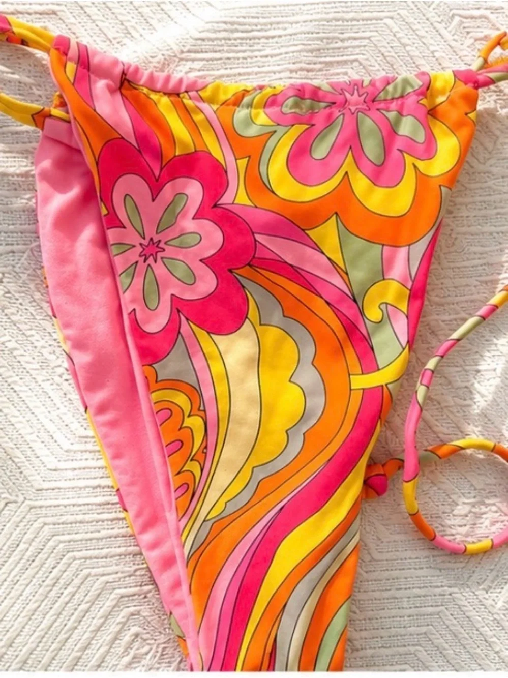 Frankie’s Bikini floral retro bikini set